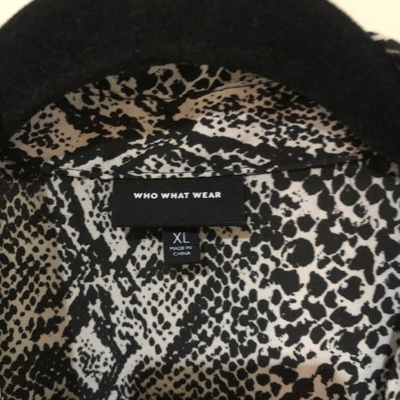 SNAKE PRINT BLOUSE - Picture 4 of 9